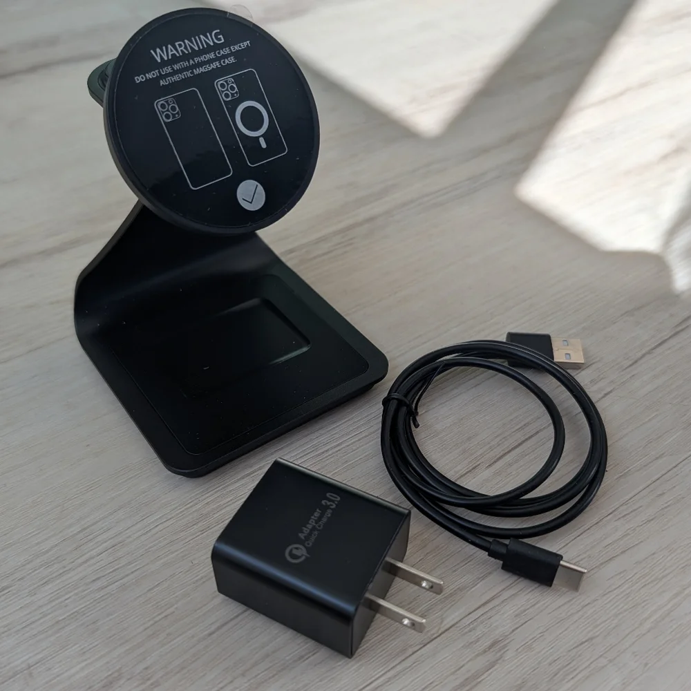 Aluminum Alloy Wireless Charging Station - Black